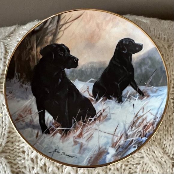 Winter Watch LABRADOR RETRIEVERS Royal Doulton ENGLAND John Trinkett PLATE - Picture 16 of 17